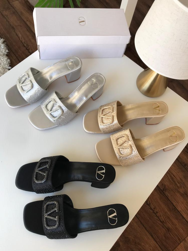 صندل فالنتينو فلات