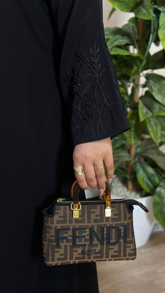 حقيبة فندي سنشاين