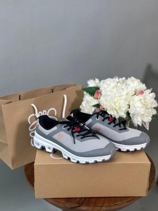 حذاء اون راننج كلود نوفا