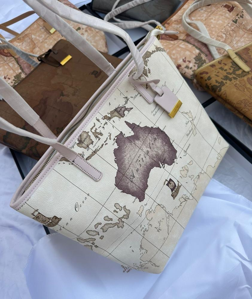 حقيبة ألفيرو مارتيني توت