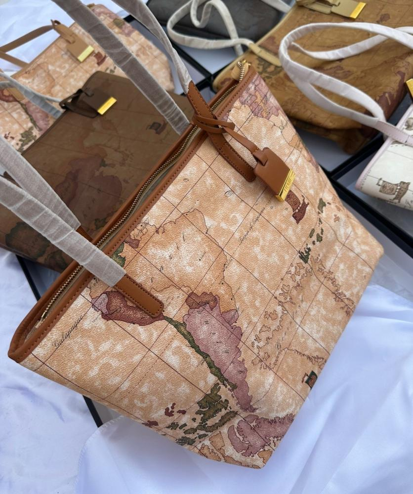 حقيبة ألفيرو مارتيني توت