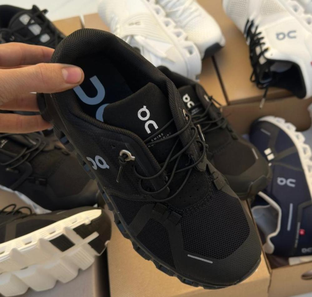 حذاء اون راننج كلود