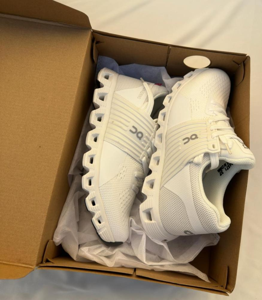 حذاء اون راننج كلود