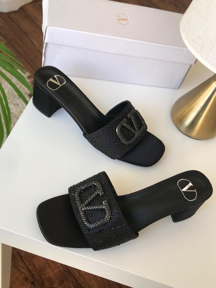 صندل فالنتينو فلات